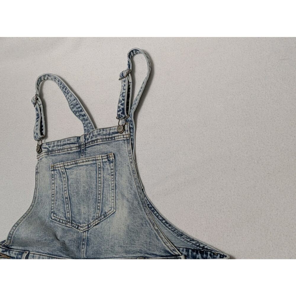 Old Navy Overalls Women's Straight Light Wash Distressed Jean Erin Size 18 NWT - Picture 5 of 12